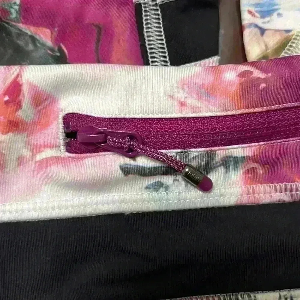 Lululemon pigment wave marble multicolor leggings - Picture 6 of 9